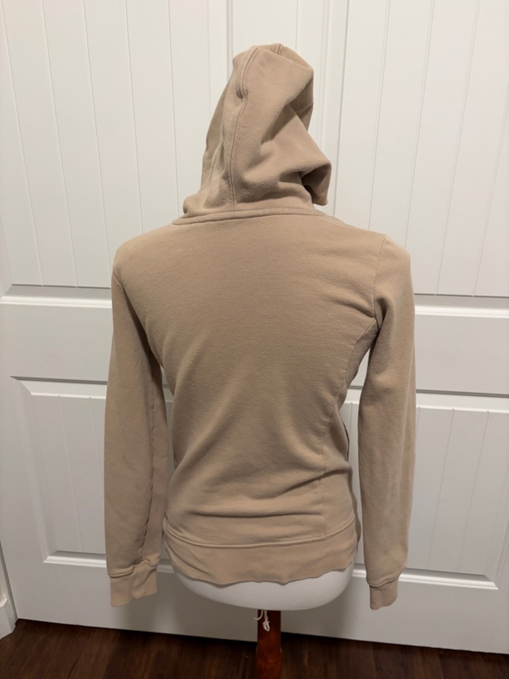 The North Face Women's Hoodie in Taupe with White Logo - Picture 3 of 5